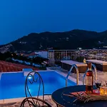 Aloupi Pool Apartamento