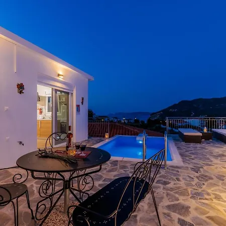 Apartment Aloupi Pool
