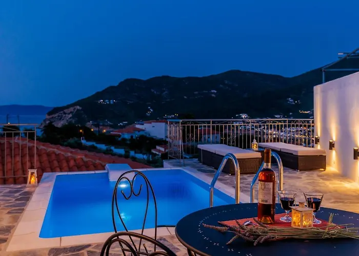 Aloupi Pool Apartment