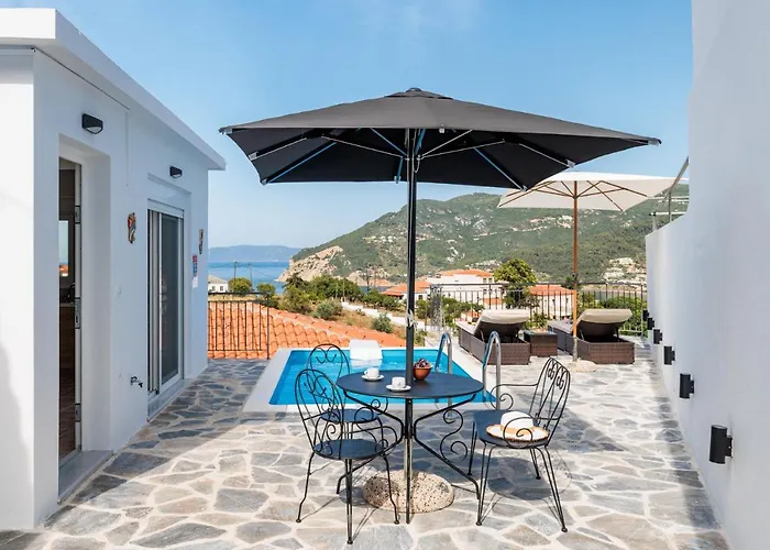 Apartment Aloupi Pool